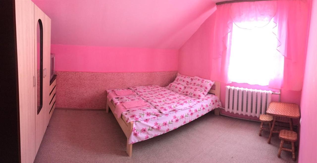 У Ондраша Apartment Yasinya Ngoại thất bức ảnh