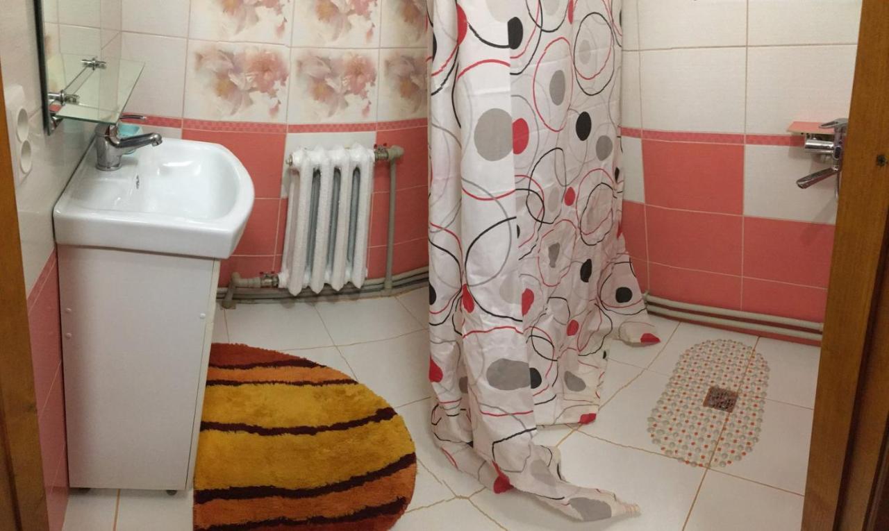 У Ондраша Apartment Yasinya Ngoại thất bức ảnh